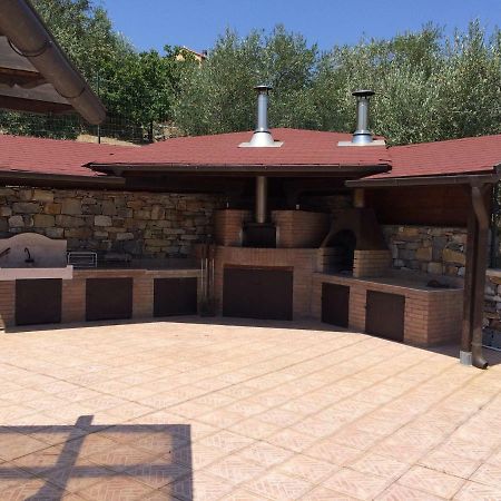Villa Con Piscina A Imperia, Italy Ngoại thất bức ảnh