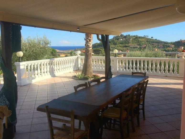 Villa Con Piscina A Imperia, Italy Ngoại thất bức ảnh