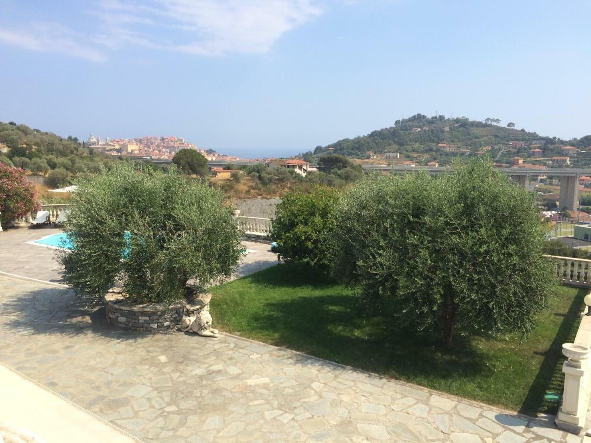 Villa Con Piscina A Imperia, Italy Ngoại thất bức ảnh