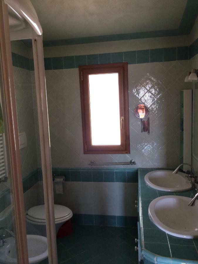 Villa Con Piscina A Imperia, Italy Ngoại thất bức ảnh