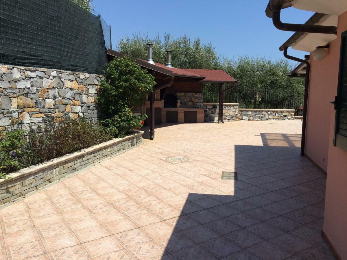 Villa Con Piscina A Imperia, Italy Ngoại thất bức ảnh