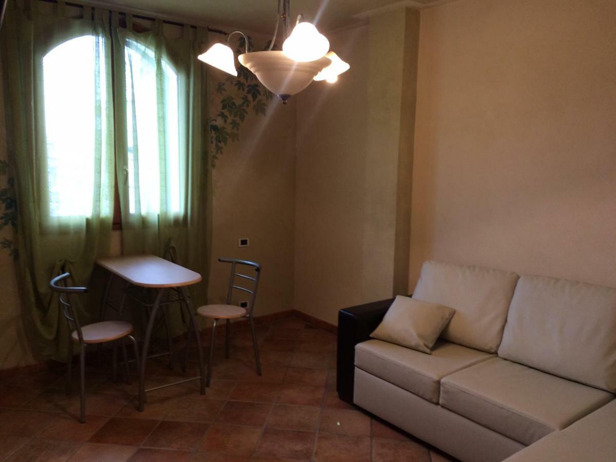 Villa Con Piscina A Imperia, Italy Ngoại thất bức ảnh
